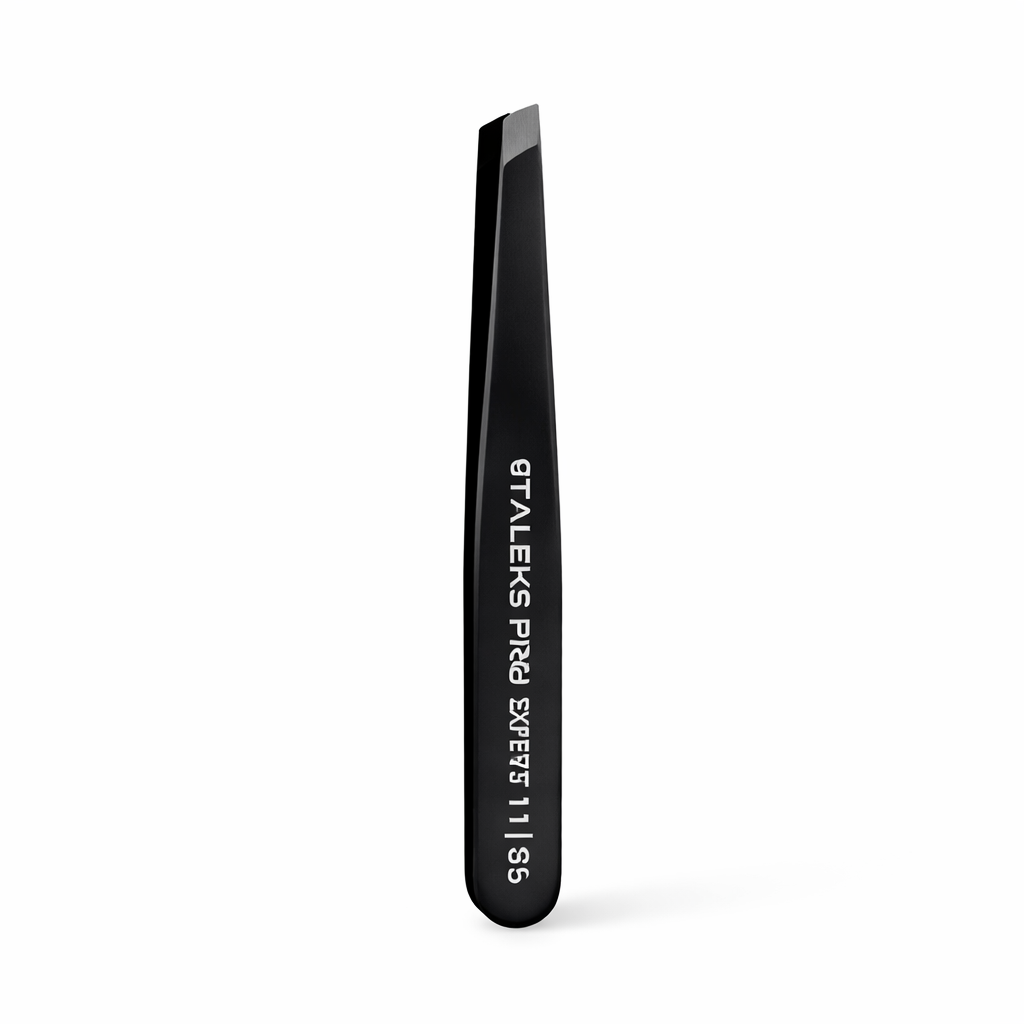 Luminé® Slant Tweezers | Eyelashes & Eyebrows